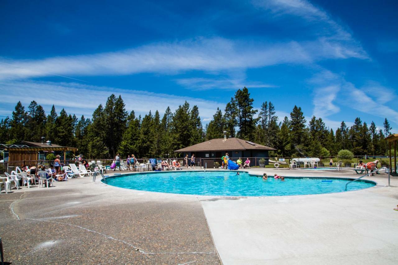 Bend-Sunriver Camping Resort Studio Cabin 6 Exteriör bild